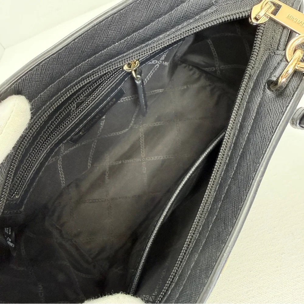 Michael Kors Selma Studded Medium Crossbody Black Saffiano Leather Gold Stud - Picture 6 of 14